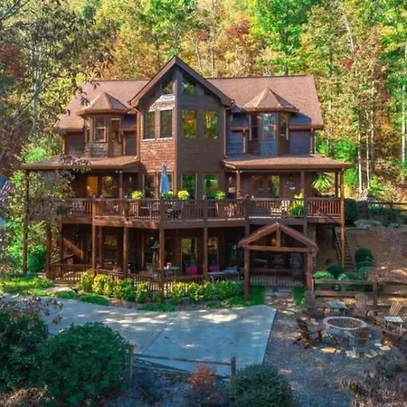 Christmas Lodge-Secluded Near Downtown Blue Ridge Esterno foto