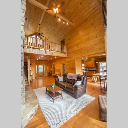 Christmas Lodge-Secluded Near Downtown Blue Ridge Esterno foto