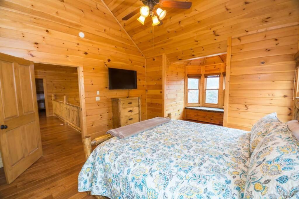Hébergement de vacances Christmas Lodge-secluded Near Downtown Blue Ridge