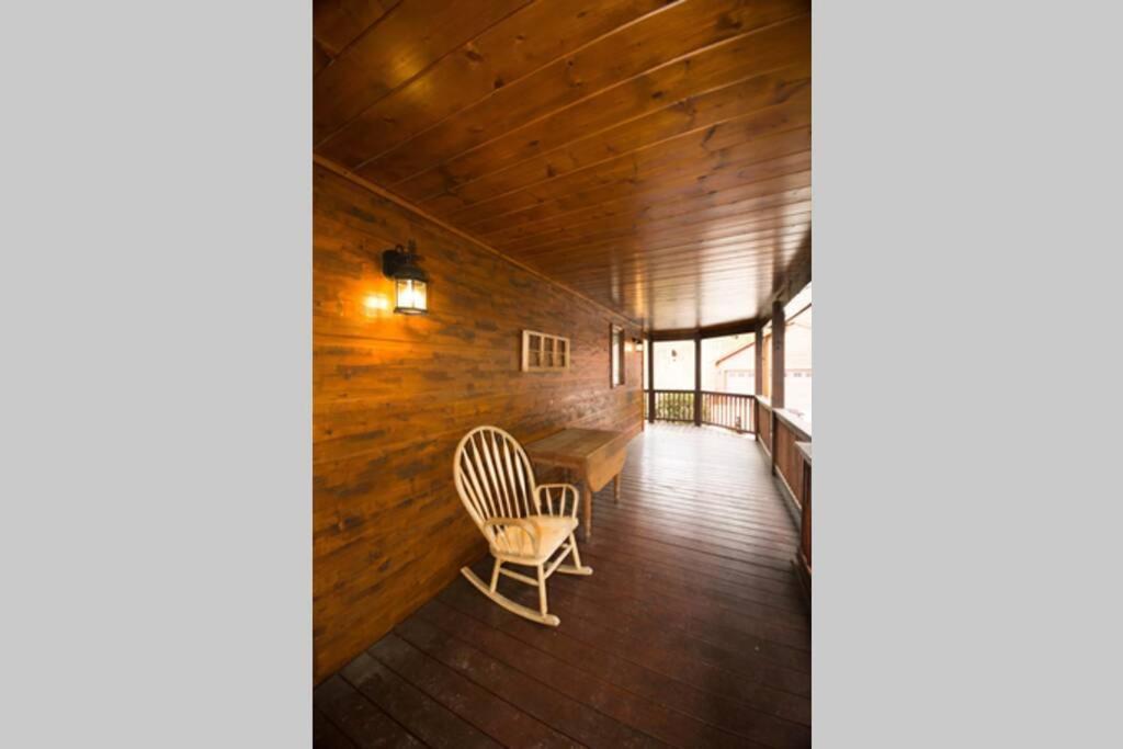 Hébergement de vacances Christmas Lodge-secluded Near Downtown Blue Ridge